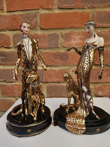 Pair house erte - of,