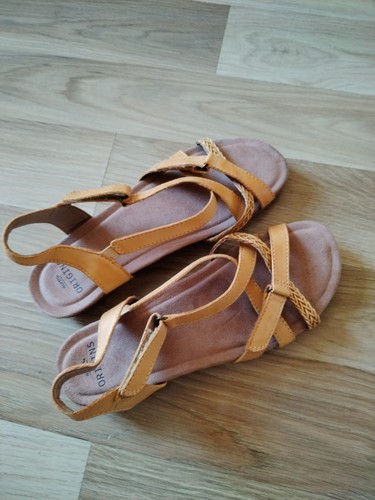 Earth origins women - origins, women's