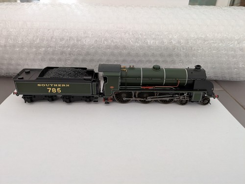 Hornby r3075 gauge class - gauge,