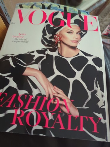 Vogue magazine october 2019 - magazine,