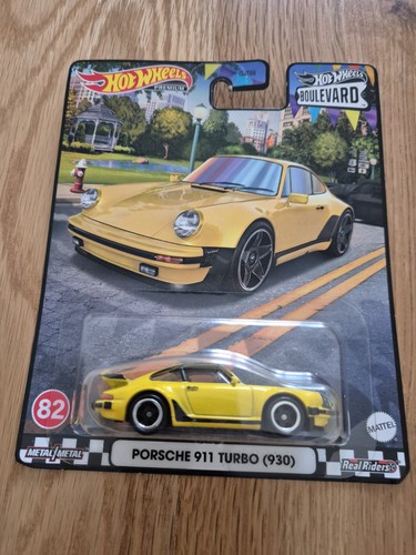 Yellow hot wheels premium - hot,