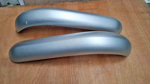 Pair new genuine rear quarter - rear,