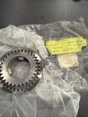 Saab 900 classic oil pump - oil,