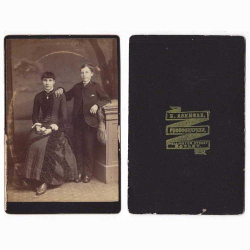 Cabinet card photograph young - photograph,