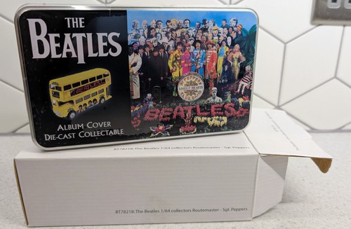 The beatles corgi classic - beatles,
