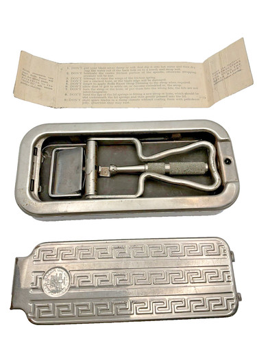 Rolls razor shaving - rolls, with