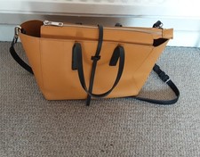 Zara basic collection mustard yellow hand/ shoulder bag black straps Ext perfect
