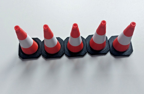 10th scale traffic cones red - 1/10th,