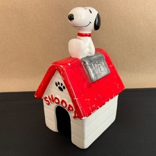 Vintage Snoopy Ceramic Money Box Sitting on Dog House