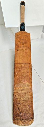 Very scarce vintage cricket - scarce,