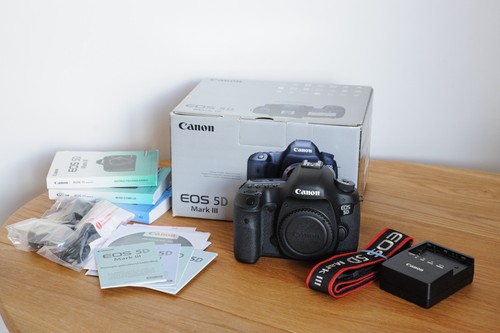Canon eos mark iii - mark,