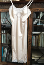 Vintage slip charnos - by, nylon