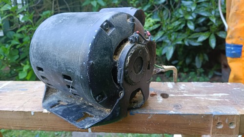 Crompton parkinson single - crompton,