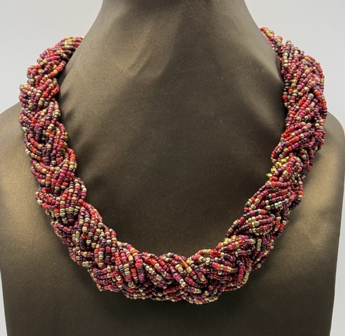 Costume jewellery necklace - jewellery,