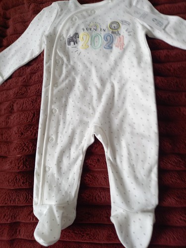 Baby grows months fred and - grows,