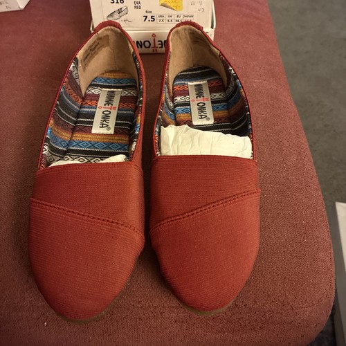 Minnetonka eva red slip - minnetonka,