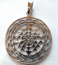 Sterling Silver (925)   Sri  Yantra  Chakra  Pendant  !!        Brand  New  !!