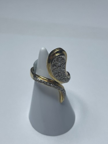 18ct gold diamond ladies - 18ct, ring