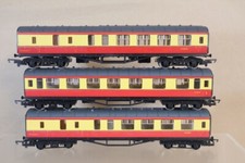 HORNBY R437 R438 RAKE of 3 BR RED CREAM STANIER COMPOSITE & BRAKE COACH om
