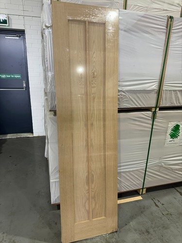 Oak veneered solid - , core