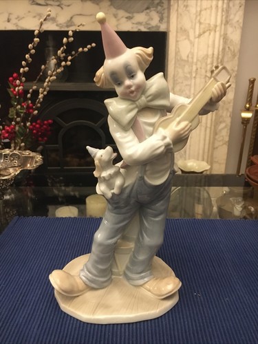 Large clown figure leonardo - large,