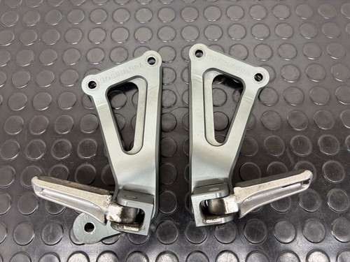 Yoshimura passenger foot pegs - passenger,