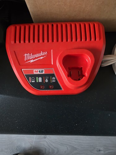 Milwaukee m12 c12c - milwaukee, 12v