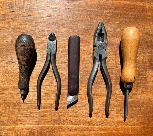 Antique cobbler leatherworkers - antique, cobbler/leatherworkers