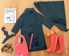 Sindy Doll Shopping In The