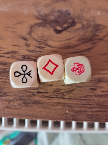 Vintage crown and anchor game - crown,