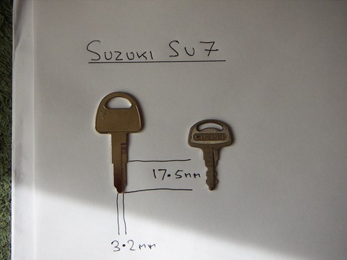 Classic suzuki motorcycle keys - classic,