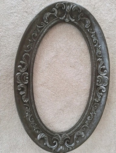 Picture frame large oval - picture,