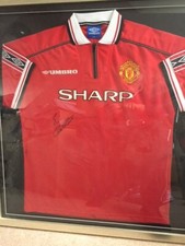 Eric Cantona signed shrit and framed
