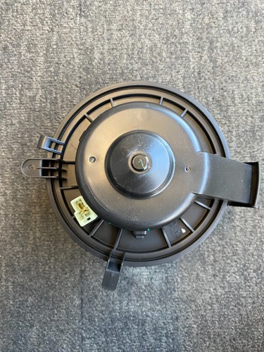 Phev heater blower - gs/hs/hs,