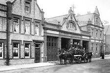 Gdd-22 Fire Station & Crew, Darlington, Co Durham 1908. Photo