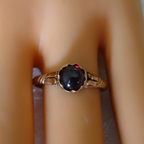 Antique 14kt gold - &, garnet