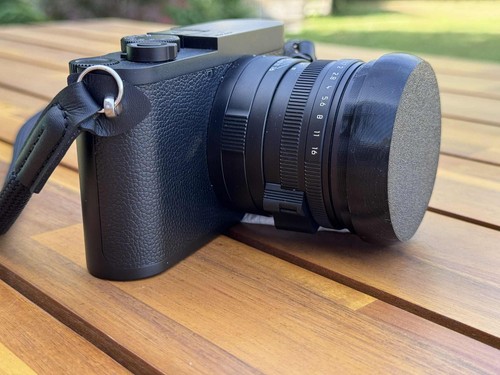 Leica flexible lens - q,