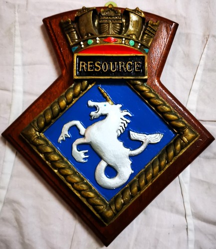 Hms resource ship - -, crest