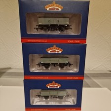 3x Bachmann 00 Gauge 38-330