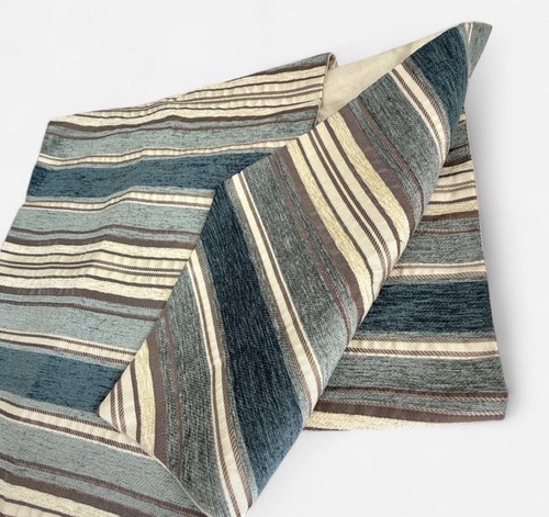Table runner striped - table,