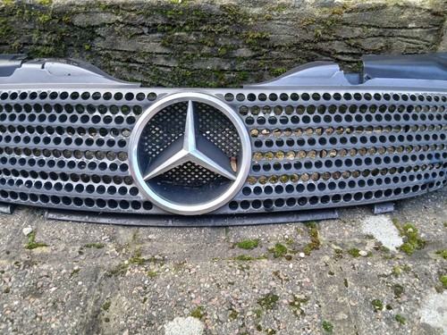 Slk front gril broken - slk,