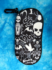 Gothic Skulls & Ravens Design Zip Close Neoprene Clip on Glasses Sunglasses Case