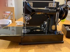 Small electric singer sewing machine used. A beautiful straight stitch electric.