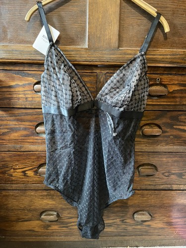Bnwt wolford triangle bodysuit - wolford,
