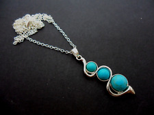 A PRETTY TURQUOISE PENDANT NECKLACE. 18" CHAIN. NEW.