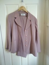 Pink suit with embroided
