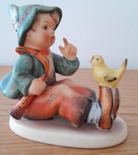 Hummel - Singing Lessons - 3 inches high - TMK  2 - 1950 to 1957