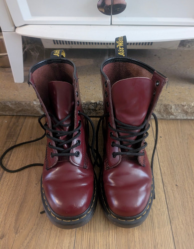 Authentic martens doc - dr.,
