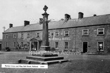 Jdw-84 The Market Cross & Hotel, Belford, Northumberland. Photo