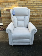 EX-DISPLAY. Dallux Nevis Four